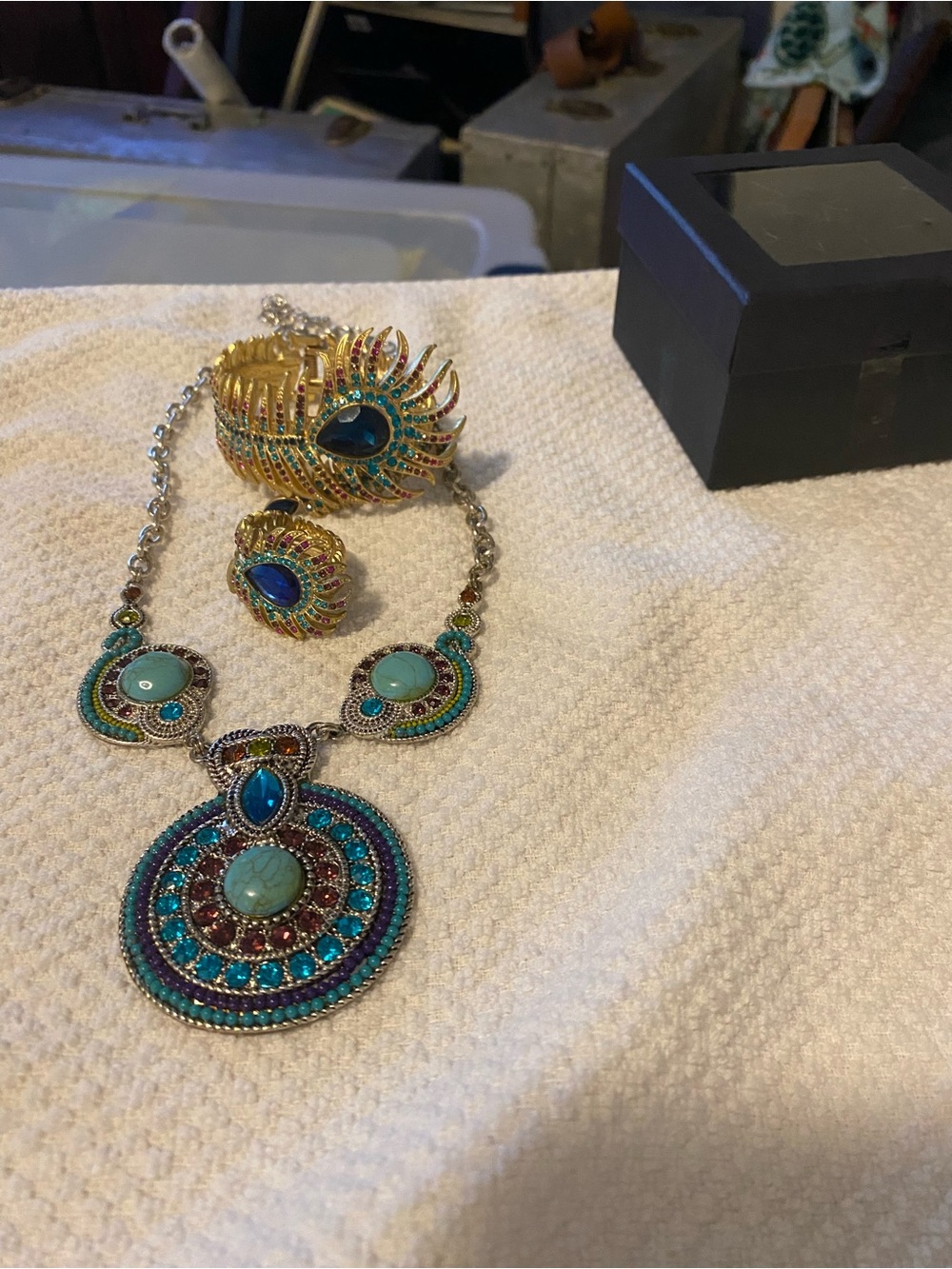 Turquoise and Gold Peacock-Inspired Necklace, Bracelet & Ring Set